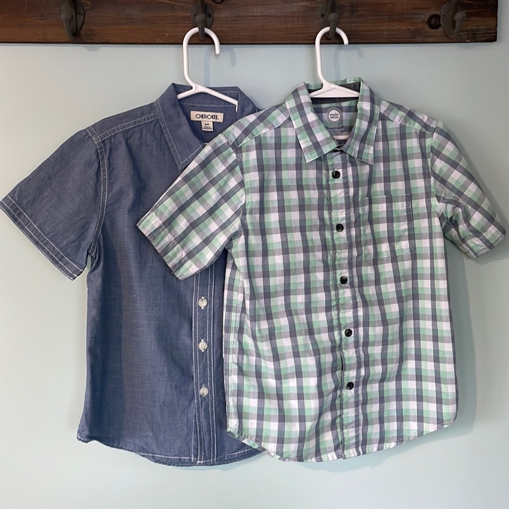 Bundle of boys button down dress shirts, size 6-7, short sleeve Easter shirt